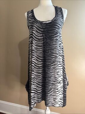 Isabella Rodriguez Black and Gray Zebra Print Tank Dress